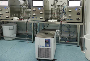 精密冷水機(jī)配套發(fā)酵罐，提升生產(chǎn)品質(zhì)