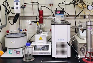 實(shí)驗(yàn)室新寵，制冷循環(huán)水浴槽精準(zhǔn)控溫每一刻！